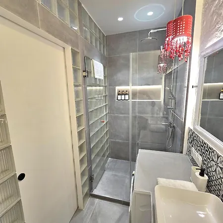 Adeje Apartmán *